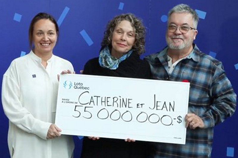 Un couple de l’Estrie remporte 55 millions